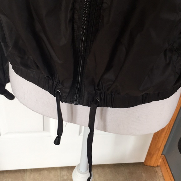 Jolt size Large black nylon jacket with hood - Picture 3 of 8